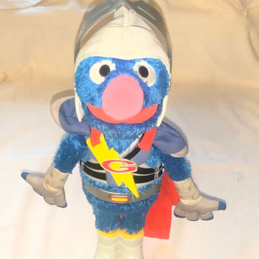 Sesame Street FLYING SUPER GROVER 2.0 - Hasbro, Talking Plush, 39995